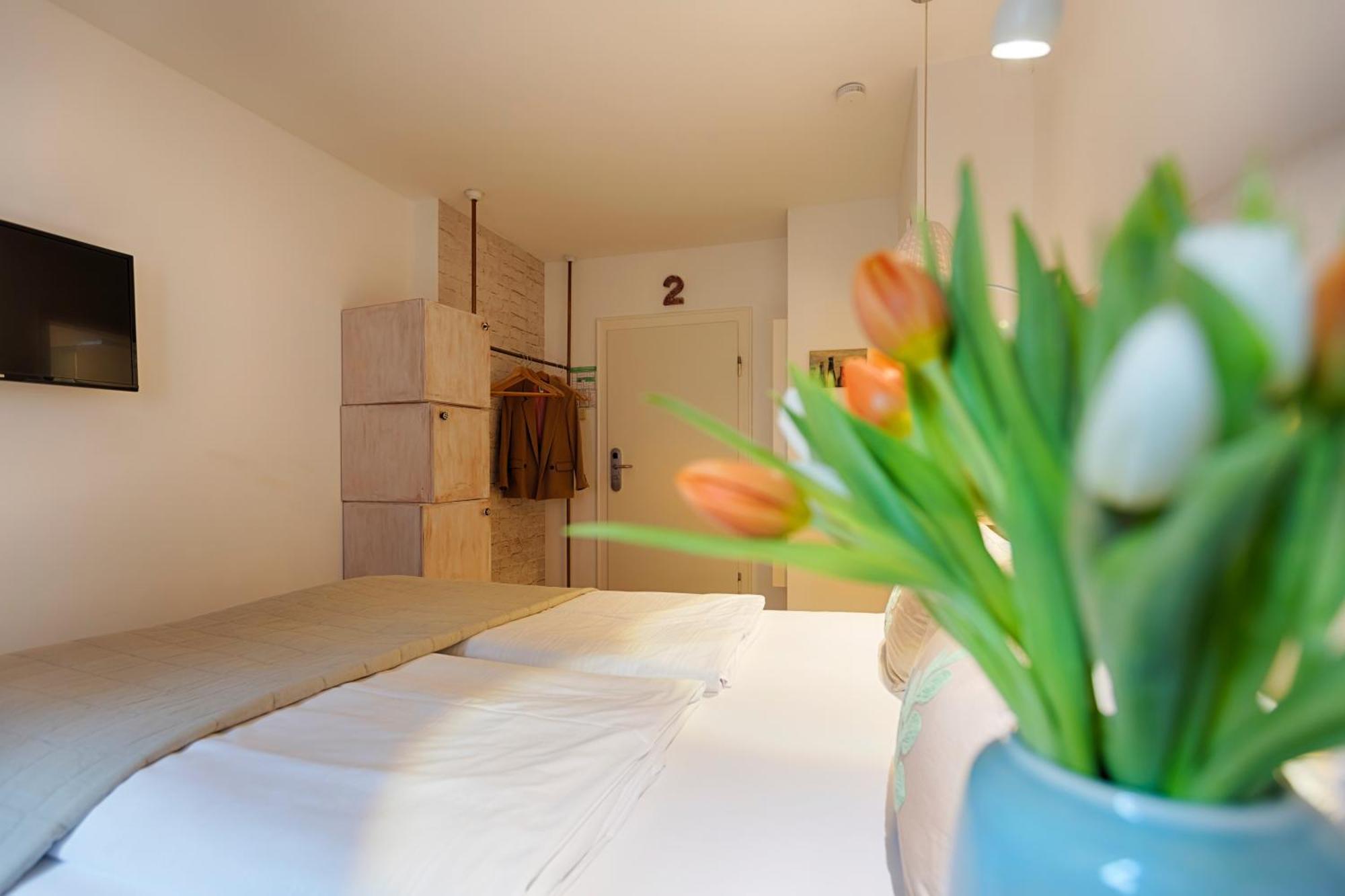 Weinhotel Oechsle & Brix ゾンマーハウゼン エクステリア 写真